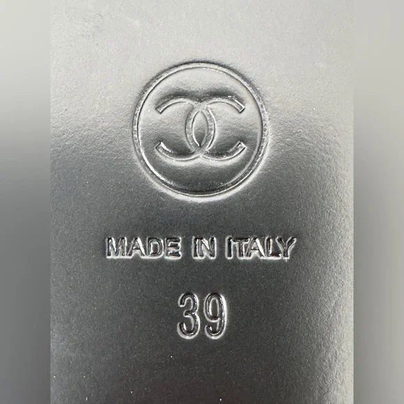 CHANEL 2025K ECRU BEIGE GOLD TWEED BALLET FLATS SIZE 39. New box dust bags - Picture 10 of 16